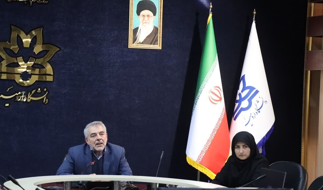 نشست صمیمی معاونت فرهنگی و دانشجویی دانشگاه ارومیه با دبیران انجمن‌های علمی‌دانشجویی