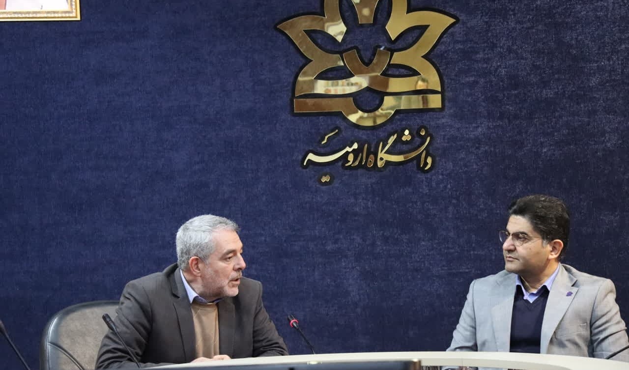 برگزاری جلسه‌ بین دبیران و نمایندگان انجمن‌های علمی‌دانشجویی با هیئت‌رئیسۀ دانشگاه ارومیه