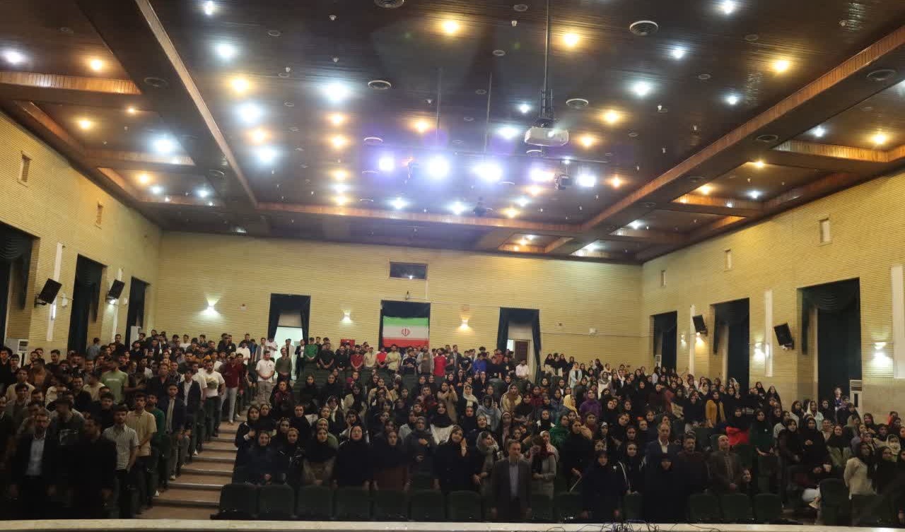 اختتامیه هفتمین جشنواره درون‌دانشگاهی رویش در دانشگاه ارومیه برگزار شد