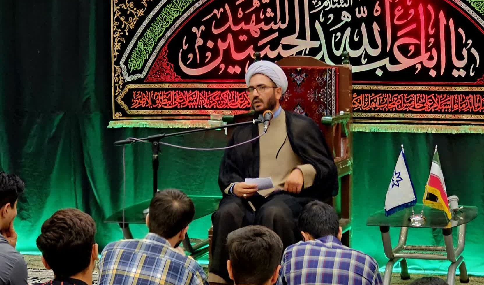 برگزاری هیئت هفتگی اباعبدالله الحسین (ع) 