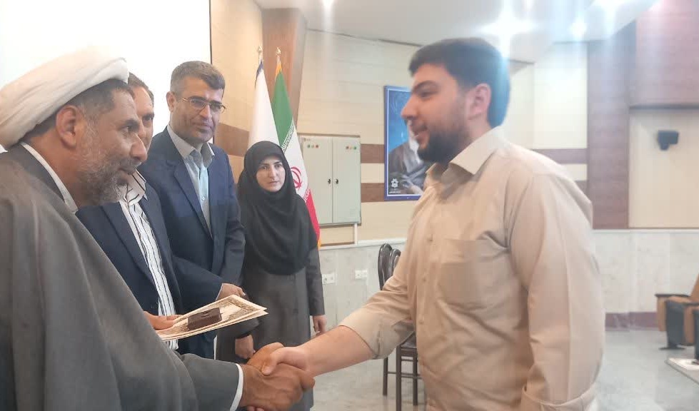 اختتامیه سی و نهمین جشنواره سراسری قرآن و عترت در دانشگاه ارومیه برگزار شد.