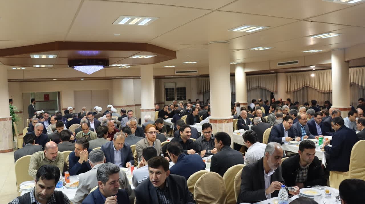 گزارش تصویری ضیافت بزرگ افطاری دانشگاه ارومیه