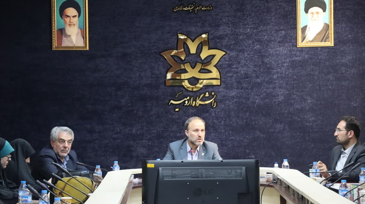 دیدار رئیس سازمان امور دانشجویان و معاون وزیر علوم با دانشجویان فعال فرهنگی دانشگاه‌های ارومیه