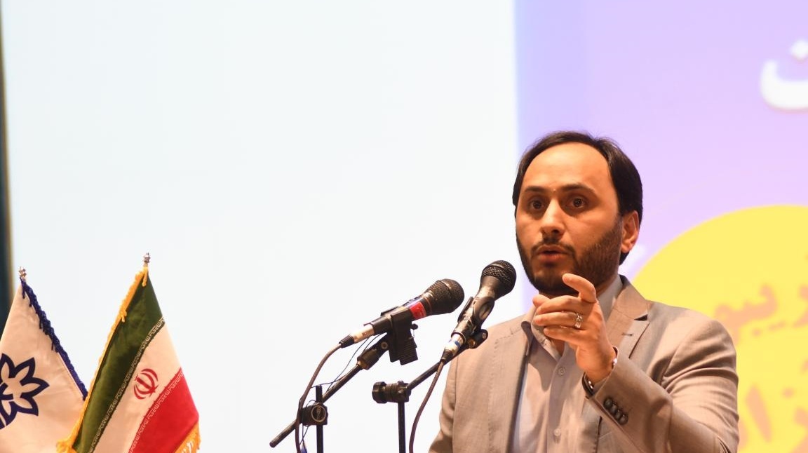 با حضور بیش از 1500 دانشجو؛ گفت و گوی بی واسطه دانشجویان با سخنگوی دولت سیزدهم