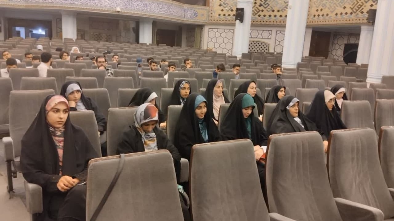 گزارش تصویری حضور دانشجویان دانشگاه ارومیه در موسسه آموزشی و پژوهشی امام خمینی(ره)