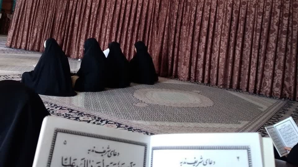 شرکت دانشجویان دانشگاه ارومیه در مراسم دعای ندبه در ایام امتحانات