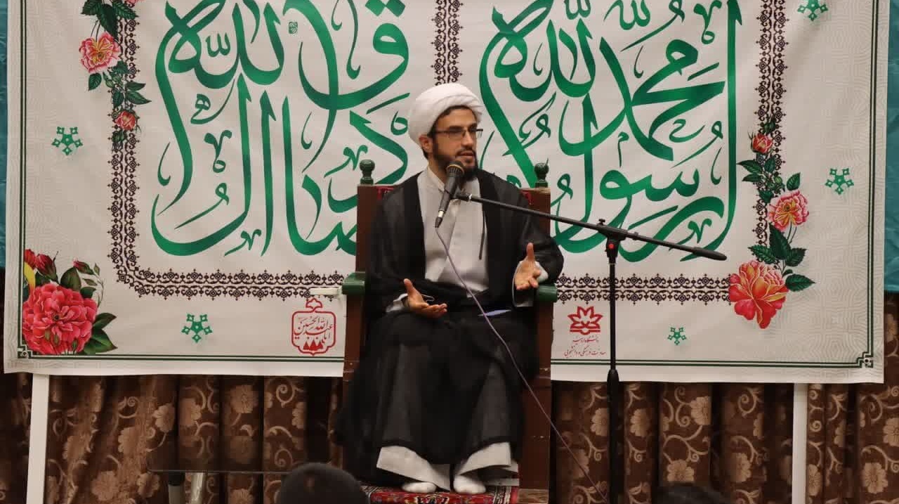 مراسم میلاد پیامبر رحمت (ص) و امام جعفر صادق (ع) در مسجد پردیس نازلو دانشگاه ارومیه برگزار شد