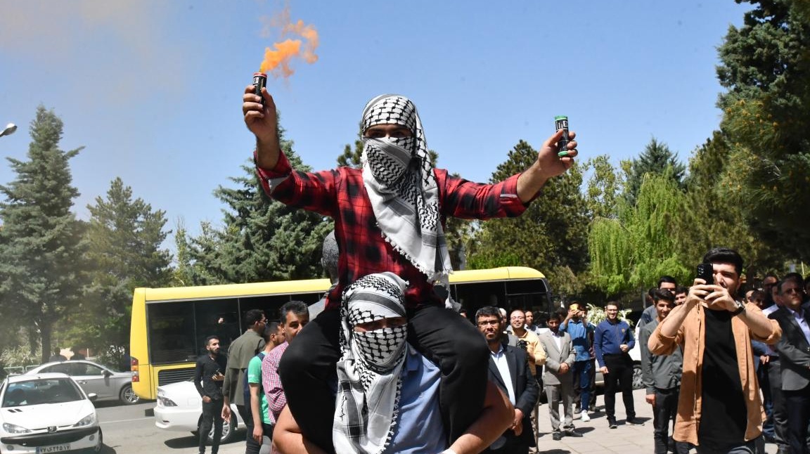 تجمع دانشگاهیان دانشگاه ارومیه در حمایت از دانشگاهیان معترض آمریکا و اروپا نسبت به نسل کشی و جنایات رژیم صهیونیستی (+فیلم)