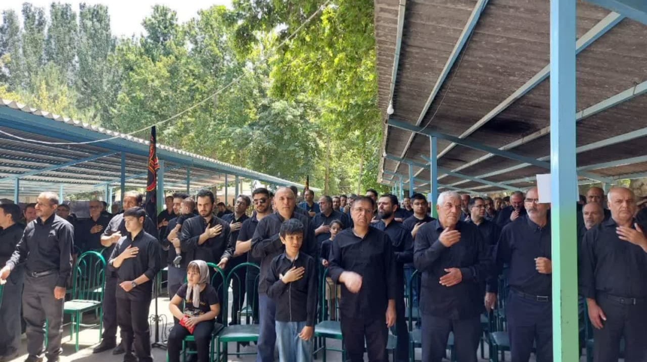 گزارش تصویری مراسم ظهر عزاداری عاشورای حسینی