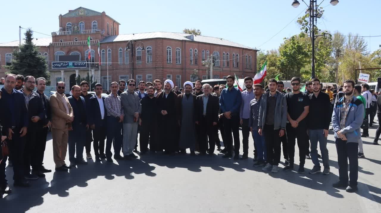 شرکت دانشگاهیان دانشگاه ارومیه در تجمع مردمی محکومیت جنایات رژیم صهیونیستی