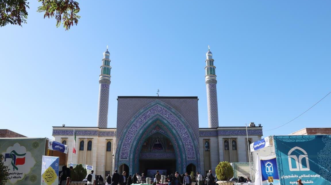 آغاز سال تحصیلی و ثبت نام حضوری دانشجویان کارشناسی ورودی جدید در دانشگاه ارومیه / گزارش تصویری ستاد استقبال از دانشجویان